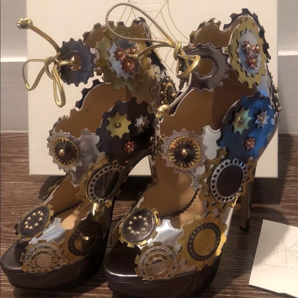 1395 Charlotte Olympia Metallic Leather Heels Sz6